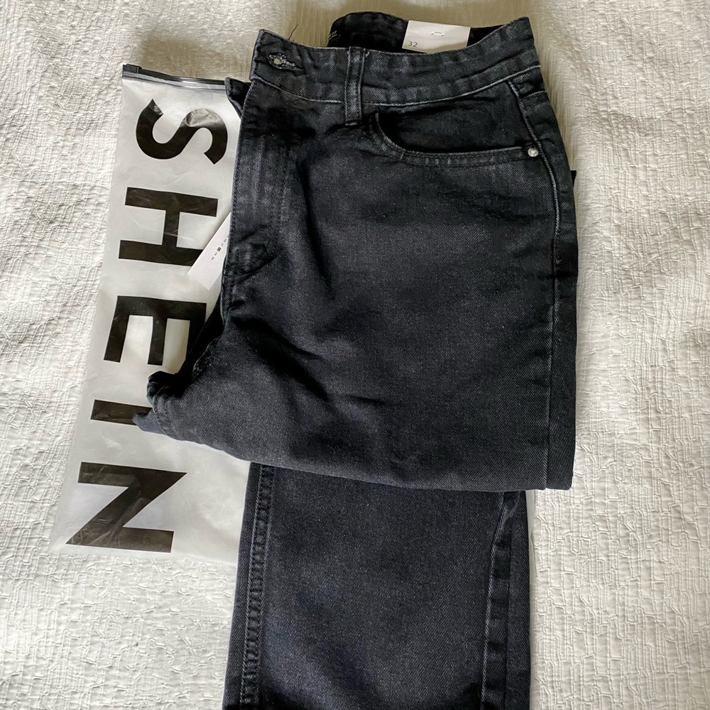 SHEIN MOM FIT BLACK JEANS